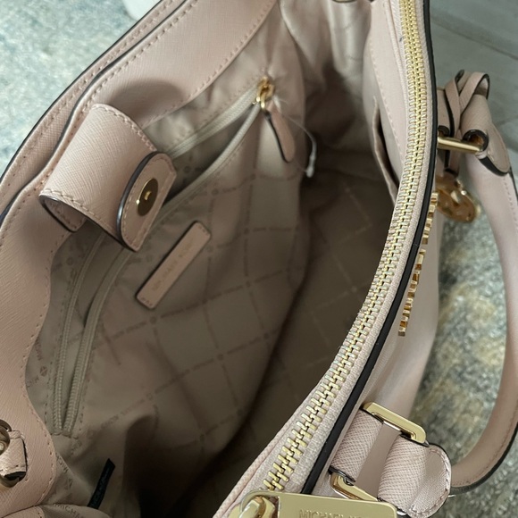 Michael Kors Cream Handbag - Picture 3 of 7